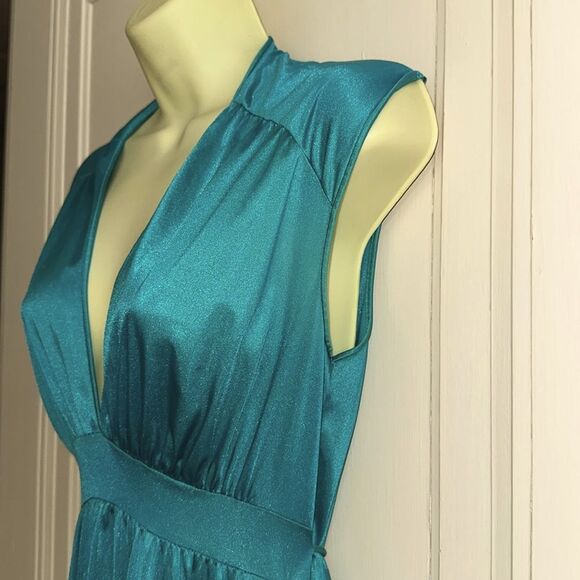 Vintage 60s Vanity Fair Turquoise Green Deep V Neck Sleeveless Long Nightgown - Picture 3 of 9